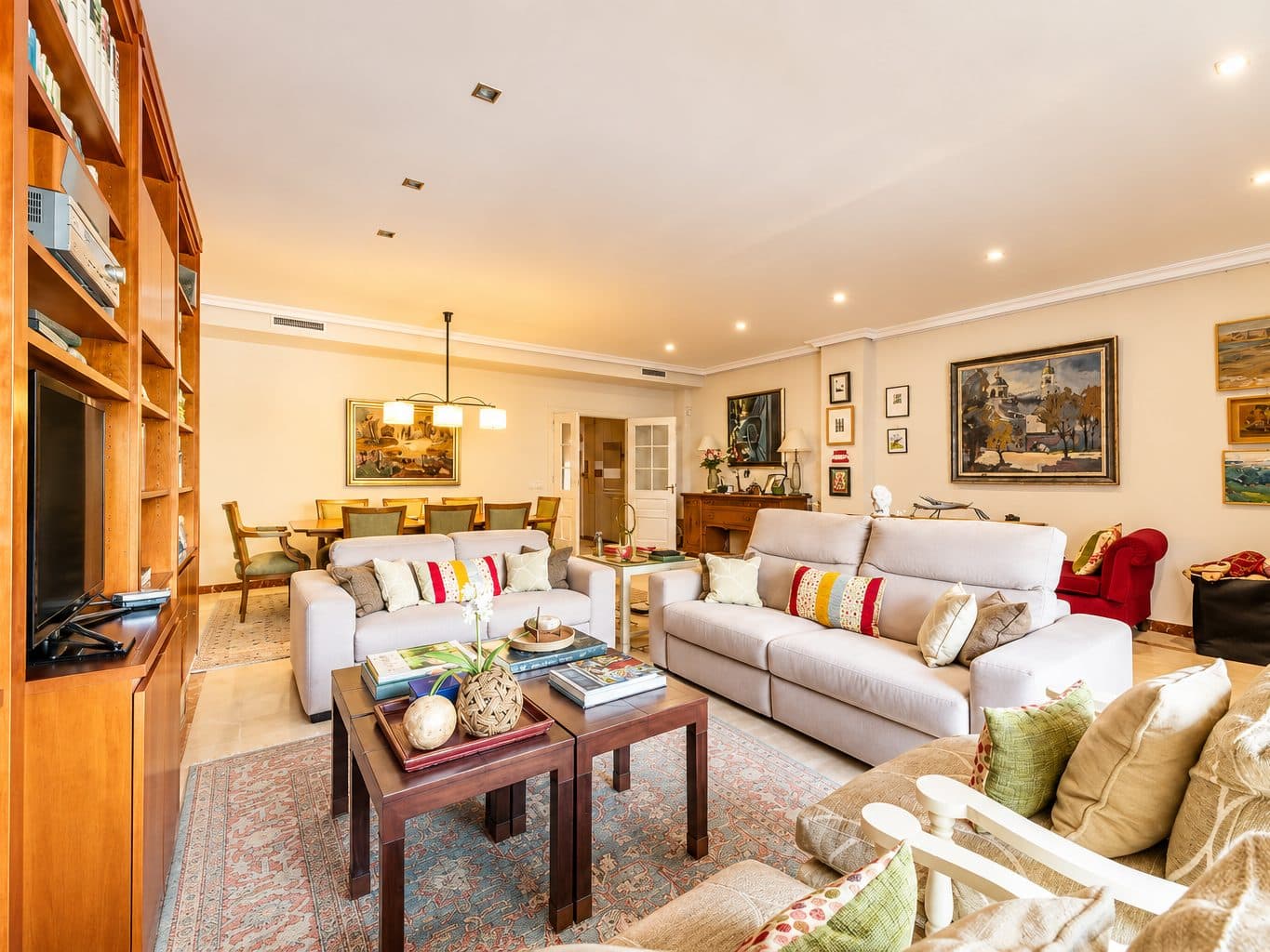 Moradia V4 em Cascais — Moradia Geminada T4 com Jardim | Cascais